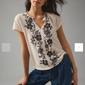 New with Tags Anthropologie Bloomingprint Notched Tee Sz M